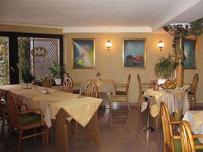 Hotel Molnár reggelizője Budán közel a Sasadi úthoz - Hotel Molnár - Budapesti szép és olcsó Hotel Molnár a XII. kerületben, Budán