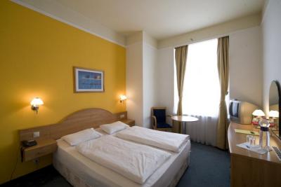 Szép 2 ágyas szoba a 4 csillagos Golden Park Hotel szállodában Budapesten - Golden Park Hotel Budapest**** - Hotel a Keleti  pályaudvar közelében a Baross téren akciós áron