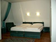 Hotel Bara*** Budapest 2 ágyas szoba Budapest belvárosához közel
