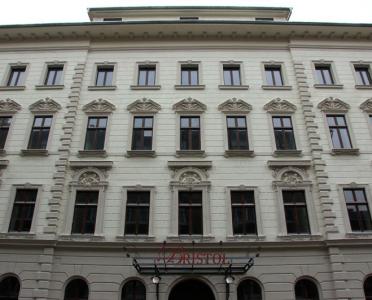 Hotel Bristol Budapesten - új 4 csillagos szálloda a Rákóczi út mellett - ✔️ Hotel Bristol Budapest - 4 csillagos Hotel Bristol a Rákóczi útnál Budapesten