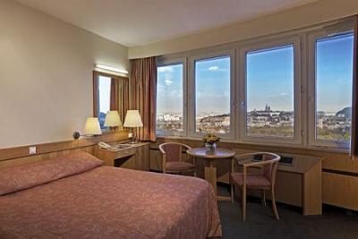 Hotel Budapest****, körszálló akciós kétágyas szobája - ✔️ Hotel Budapest**** Körszálló - Akciós budai szálloda a Széll Kálmán tér közelében