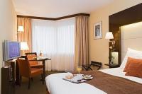 Hotel Mercure Korona**** romantikus, elegáns franciaágyas szobája